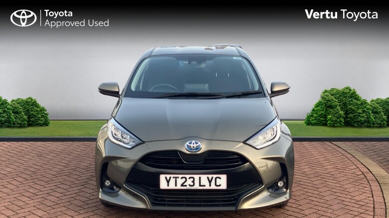 Toyota Yaris 1.5 Hybrid Design 5dr CVT Hybrid Hatchback